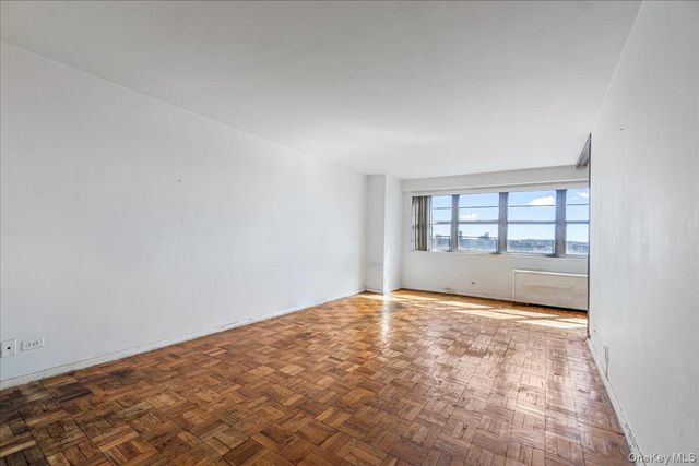 102-30 66th Road 16G, Forest Hills, NY 11375