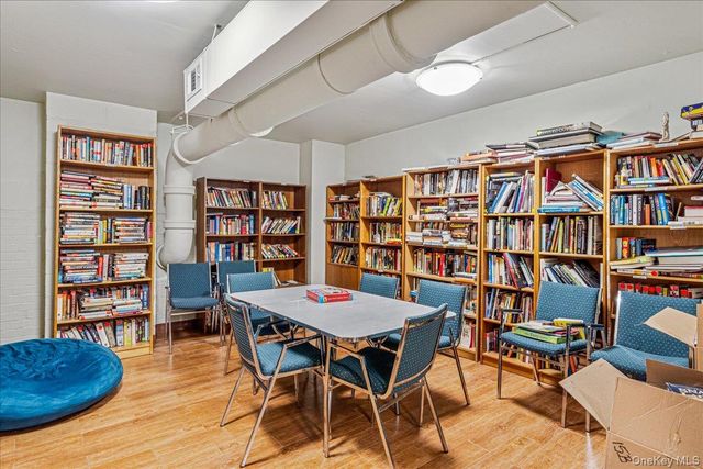 102-30 66th Road 16G, Forest Hills, NY 11375