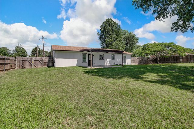 2629 County Road 804a, Burleson, TX 76028