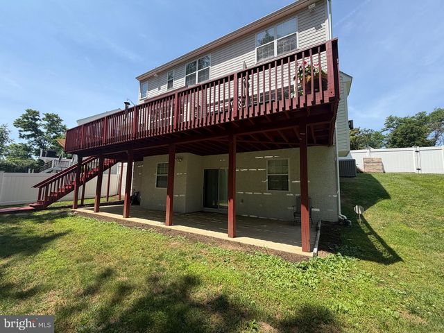112 SPRING VALLEY WAY, Aston, PA 19014