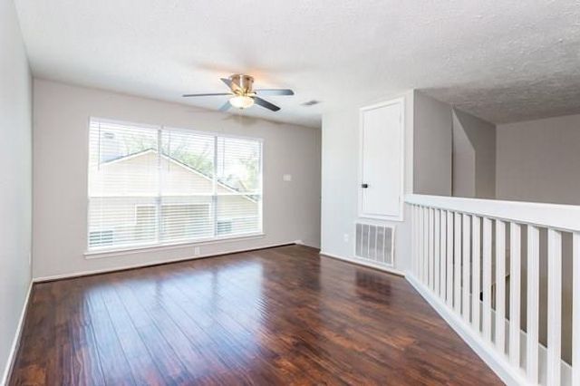 2002 Hickory Glen Drive, Missouri City, TX 77489