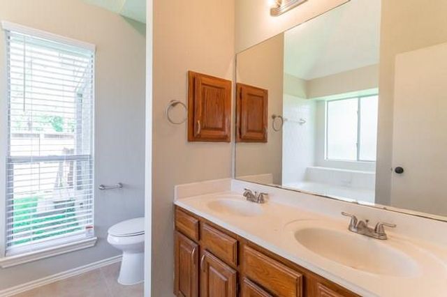 2002 Hickory Glen Drive, Missouri City, TX 77489