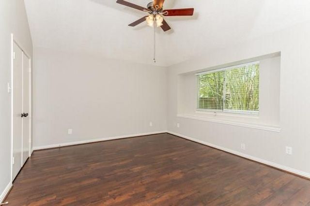 2002 Hickory Glen Drive, Missouri City, TX 77489