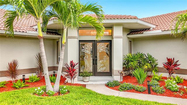 324 LEEWARD ISLAND, Clearwater Beach, FL 33767