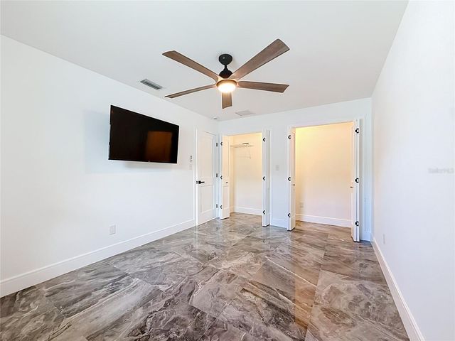 324 LEEWARD ISLAND, Clearwater Beach, FL 33767