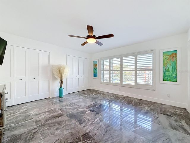 324 LEEWARD ISLAND, Clearwater Beach, FL 33767