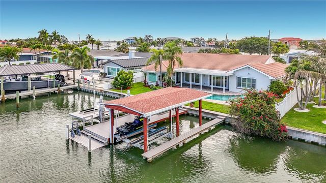 324 LEEWARD ISLAND, Clearwater Beach, FL 33767