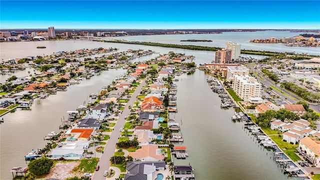 324 LEEWARD ISLAND, Clearwater Beach, FL 33767