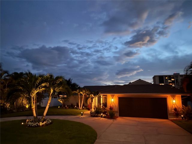 324 LEEWARD ISLAND, Clearwater Beach, FL 33767