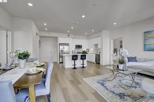 3512 Vision Cmn 401, Fremont, CA 94538