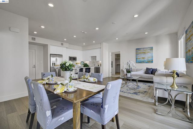 3512 Vision Cmn 401, Fremont, CA 94538