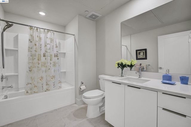 3512 Vision Cmn 401, Fremont, CA 94538