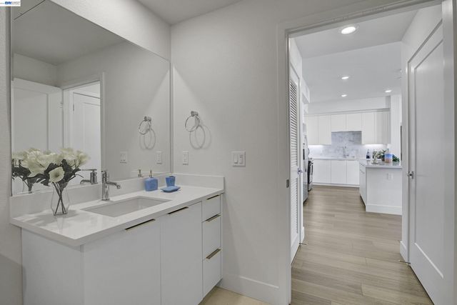 3512 Vision Cmn 401, Fremont, CA 94538