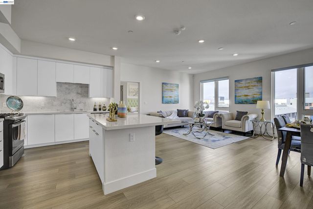 3512 Vision Cmn 401, Fremont, CA 94538