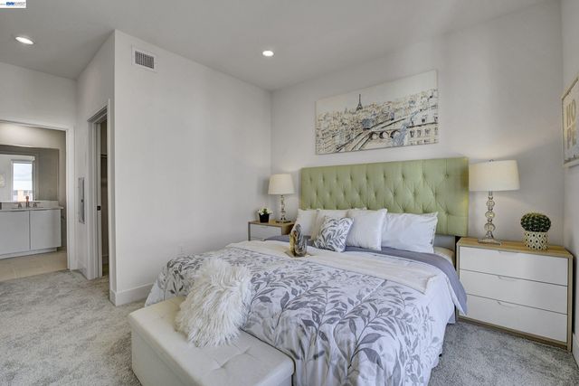 3512 Vision Cmn 401, Fremont, CA 94538