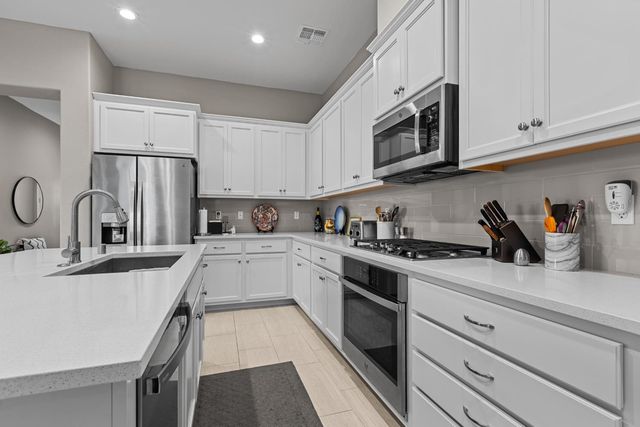442 Olivadi Way, Sacramento, CA 95834