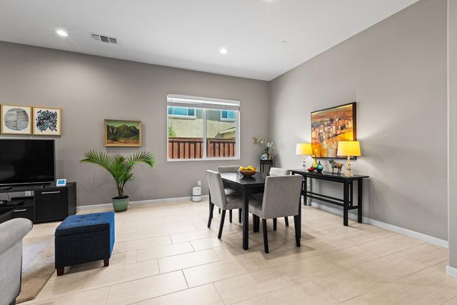 442 Olivadi Way, Sacramento, CA 95834