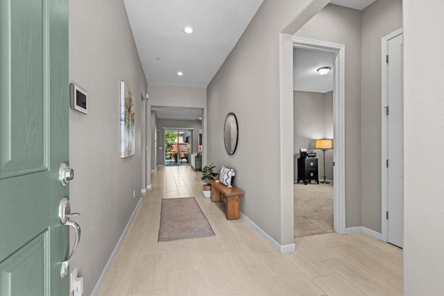 442 Olivadi Way, Sacramento, CA 95834