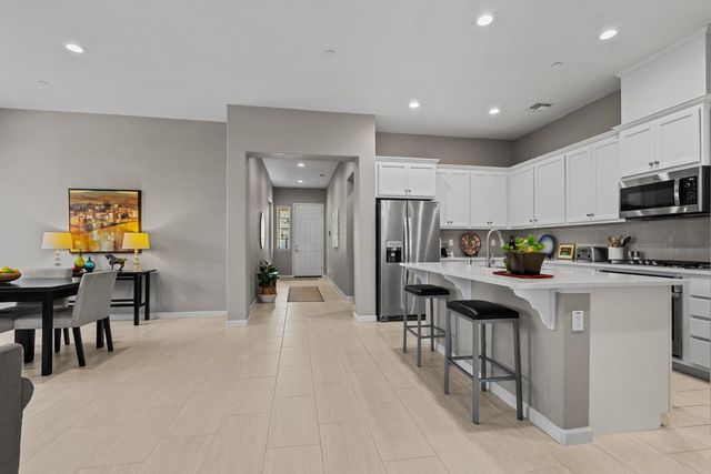 442 Olivadi Way, Sacramento, CA 95834