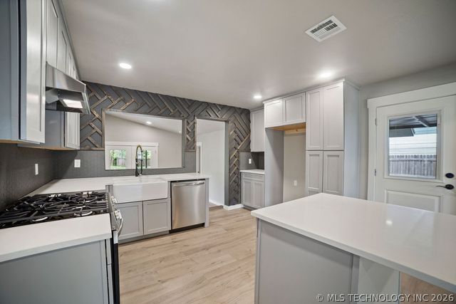 619 N Florence Avenue, Claremore, OK 74017