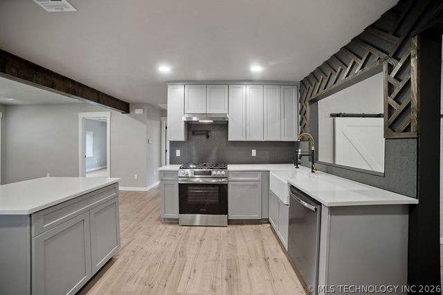 619 N Florence Avenue, Claremore, OK 74017