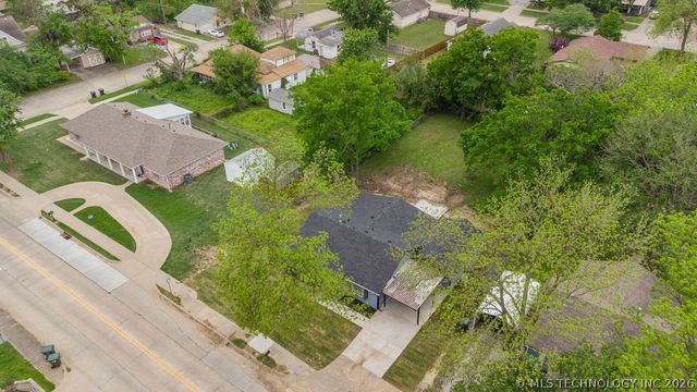 619 N Florence Avenue, Claremore, OK 74017