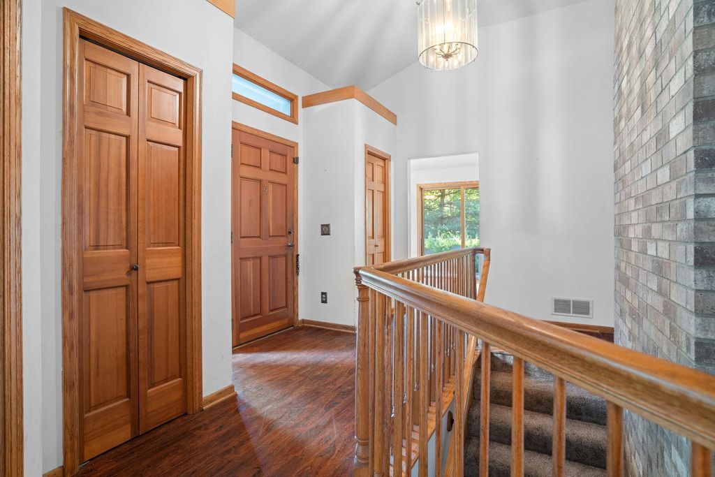 4512 Williston Road, Minnetonka, MN 55345 — photo 2
