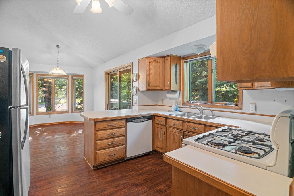 4512 Williston Road, Minnetonka, MN 55345 — photo 3