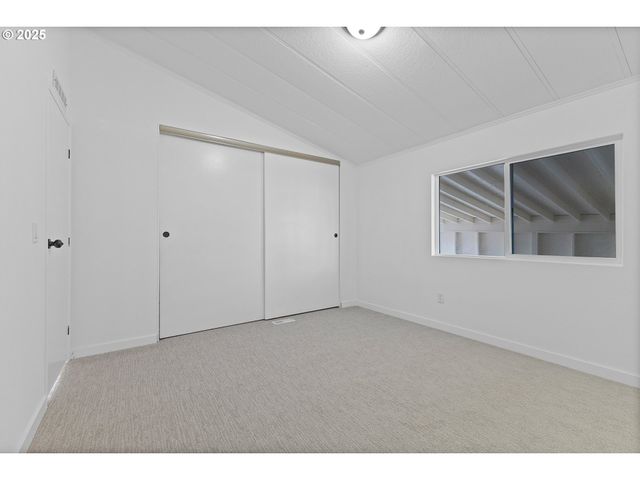 1901 Se MINTER BRIDGE Rd 20, Hillsboro, OR 97123