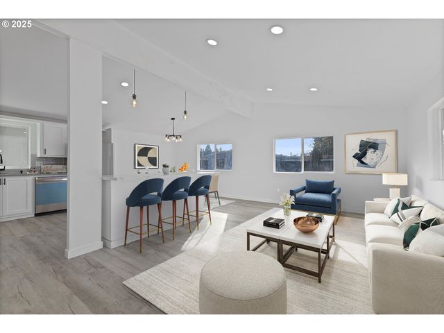 1901 Se MINTER BRIDGE Rd 20, Hillsboro, OR 97123