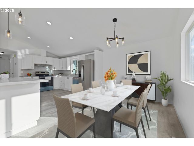 1901 Se MINTER BRIDGE Rd 20, Hillsboro, OR 97123