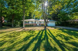 3141 Fair Oaks Drive, Norton, OH 44203