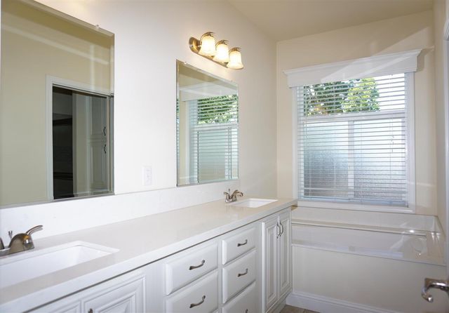1050 Borregas Avenue 8, Sunnyvale, CA 94089