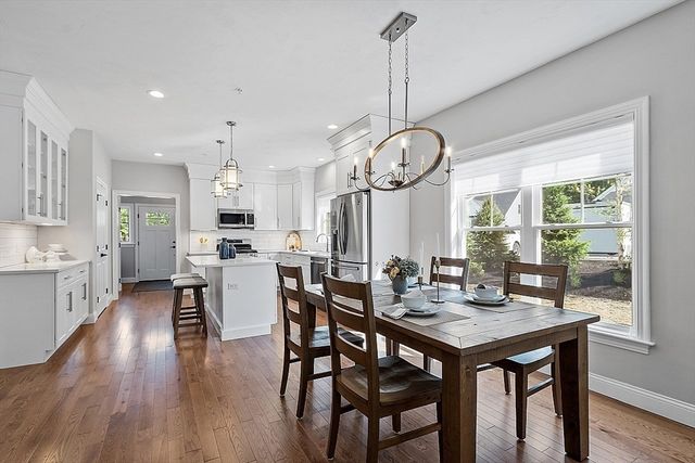 17 Conifer Circle 32, Shrewsbury, MA 01545