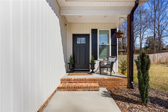 1347 Griffin Mill Road, Easley, SC 29640