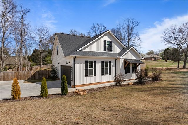 1347 Griffin Mill Road, Easley, SC 29640