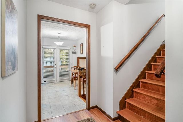 2252 Valley Creek Circle, Snellville, GA 30078