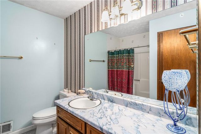 2252 Valley Creek Circle, Snellville, GA 30078