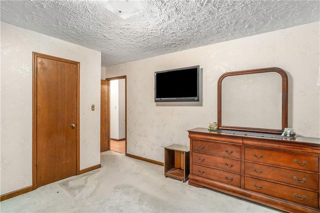 2252 Valley Creek Circle, Snellville, GA 30078