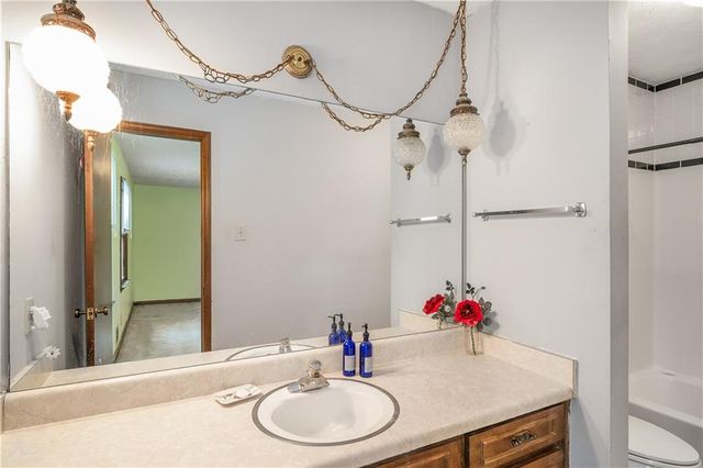 2252 Valley Creek Circle, Snellville, GA 30078