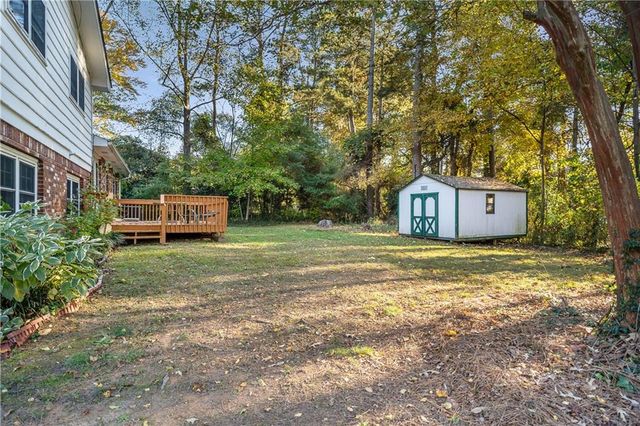 2252 Valley Creek Circle, Snellville, GA 30078