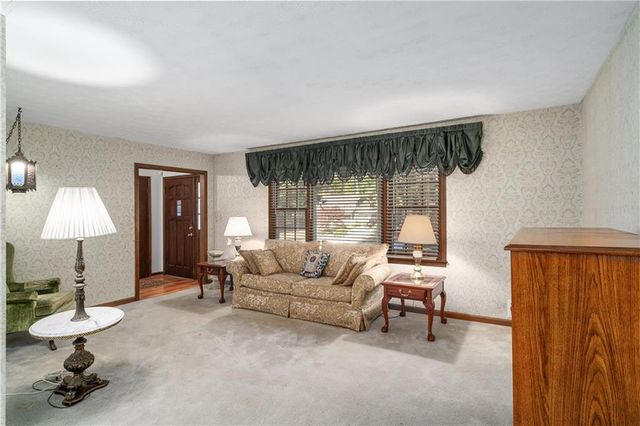 2252 Valley Creek Circle, Snellville, GA 30078