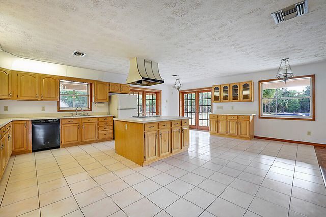 3680 Learwood Drive, Loxahatchee, FL 33470