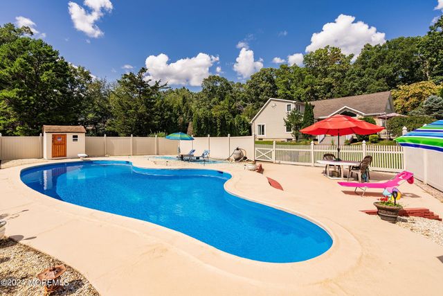 3134 Quarry Road, Manchester, NJ 08759