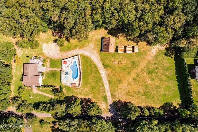 3134 Quarry Road, Manchester, NJ 08759