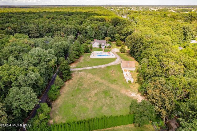 3134 Quarry Road, Manchester, NJ 08759