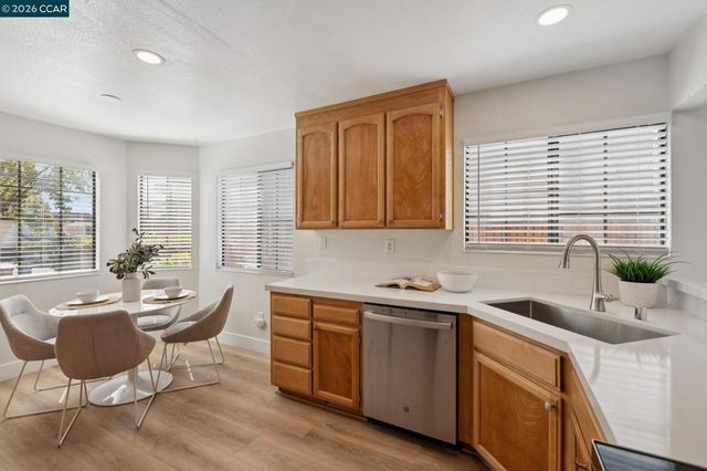 4966 Bayleaf Ct, Martinez, CA 94553