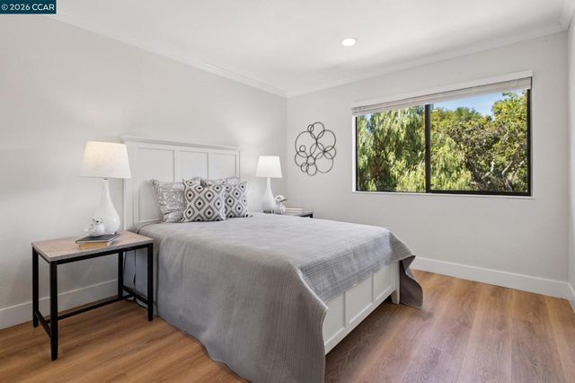 4966 Bayleaf Ct, Martinez, CA 94553