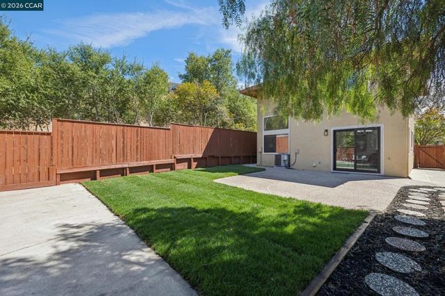 4966 Bayleaf Ct, Martinez, CA 94553