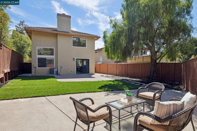 4966 Bayleaf Ct, Martinez, CA 94553